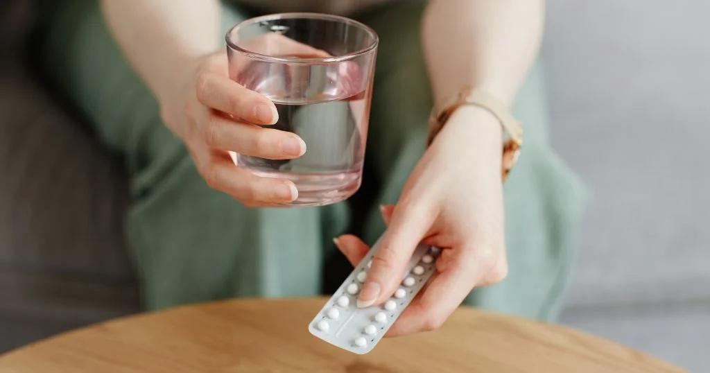 วิธีการกินยาคุมเพื่อปรับฮอร์โมนที่ถูกต้อง