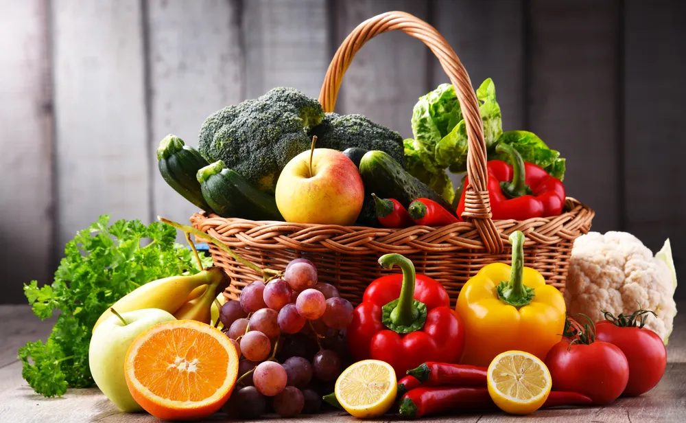 ความดันสูง ควรทำอย่างไร รับประทานผักผลไม้